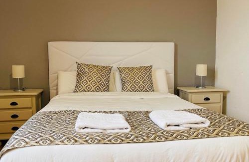 Barajas de Melo Hotel | Ballestar Hotel Bar & Grill