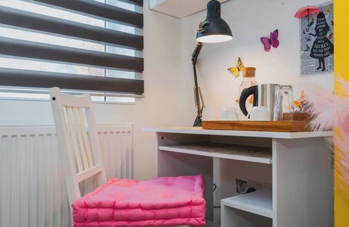 Sneinton Apartment | Ballet of Butterflies at Baila Casa