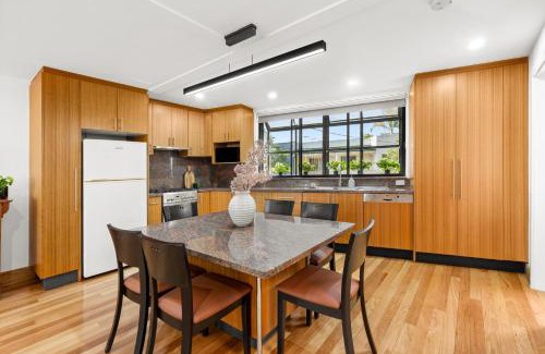 Balmain Apartment | Balmain Retreat - 2BR + Study