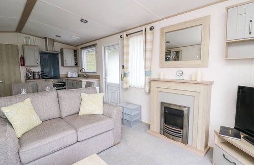 Pendine Cottage | BALMORAL, family friendly, character holiday cottage in Pendine