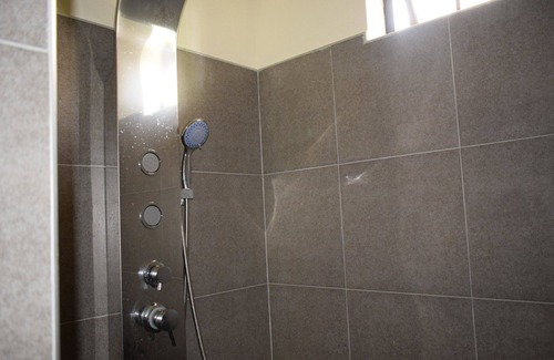 Inopacan Hotel | Bamboo beach Conalum is an beach resort with European/Asian restaurant.