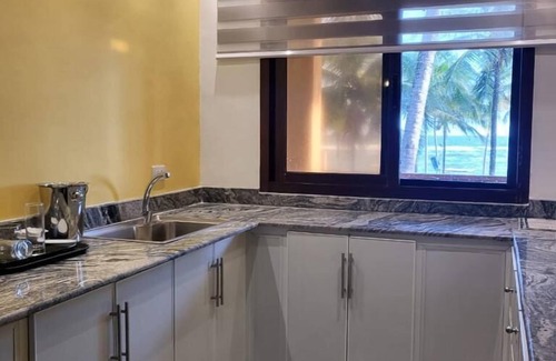 Monrovia Resort | Bamboo Beach Resort