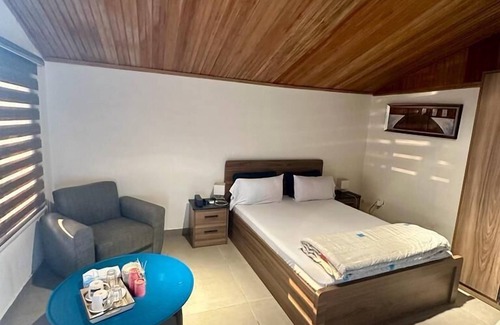 Monrovia Resort | Bamboo Beach Resort