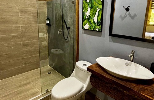 Las Horquetas Hotel | Bamboo River Lodge