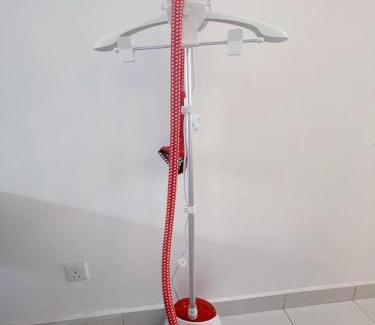 Daerah Kulai House | Bandar Putra 16pax Ktv Snooker BBQ/IOI Mall/JPO/Aeon/Senai Airport