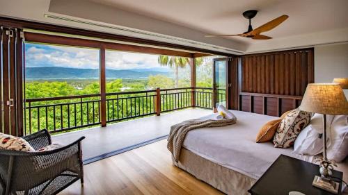 Port Douglas House | Bangalow - Best View in Port Douglas