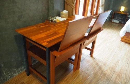 Ayutthaya House | Banmai87 Guest House บ้านไม้87 เกสต์เฮ้าส์