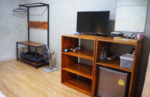 Ayutthaya House | Banmai87 Guest House บ้านไม้87 เกสต์เฮ้าส์