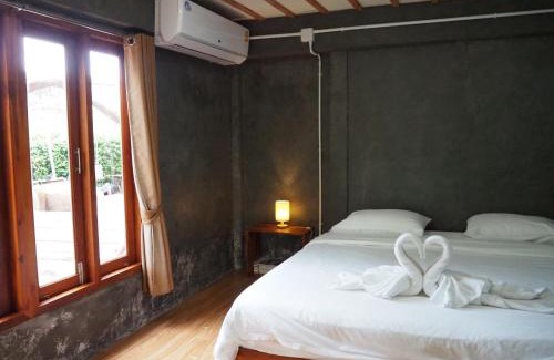 Ayutthaya House | Banmai87 Guest House บ้านไม้87 เกสต์เฮ้าส์