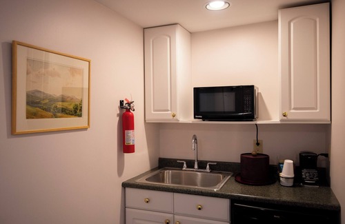 Bar Harbor Hotel | Bar Harbor Manor