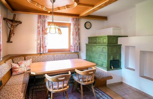 Zillertal Apartment | BARBARA`s Garden Stube - AlpenLuxus Collection