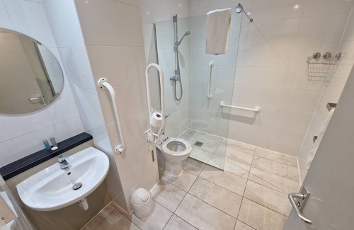 Ivinghoe Cottage | Barley End - a two bedroom, sleeps 3 that sleeps 3 guests in 2 bedrooms