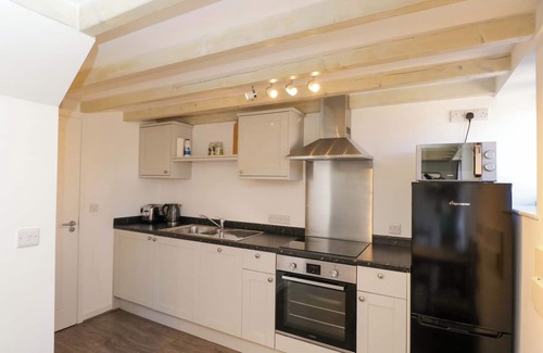 Frome Cottage | BARN COTTAGE, character holiday cottage, with pool in Frome