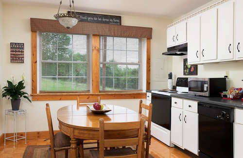 Waneta House | Barn-house on the hill ⭐️Berea⭐️McKee