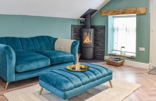 Dronfield House | Barn Owls Nest-Uk39432