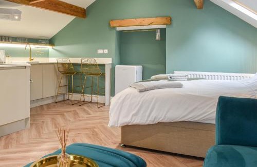 Dronfield House | Barn Owls Nest-Uk39432