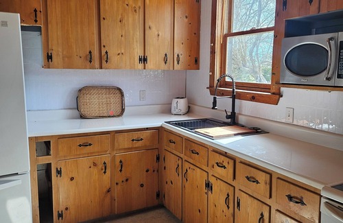 Lot 46 Cottage | Barnhouse in Baltic – 4-Bedroom Seaside Escape Near PEI’s Best Beaches