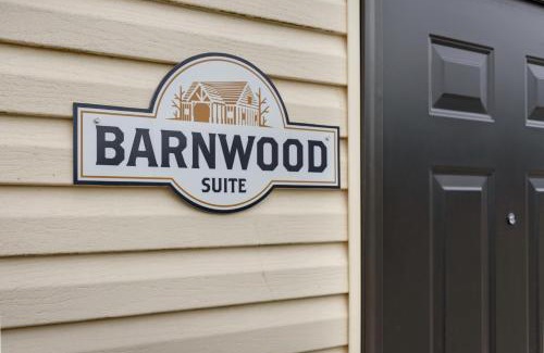 Berlin Apartment | Barnwood Suite - Main Street Lodge in Berlin