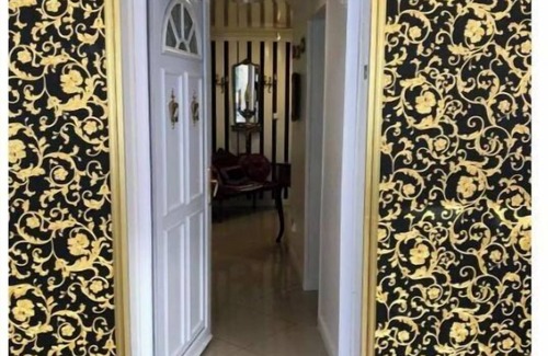 Pierrefitte-sur-Seine Villa | baroque villa