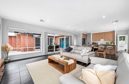 Tanunda House | Barossa Luxe - Prime Location in Tanunda