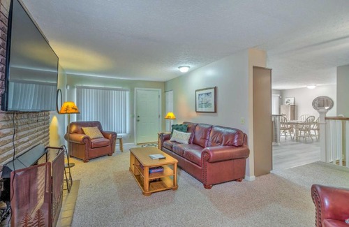 Scottsville House | Barren River Lake Home with Boat Dock and Grill!