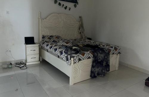 Old-Yundum Apartment | Barrows