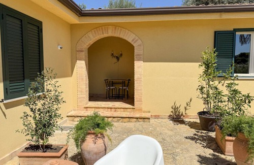 Mazzarino Apartment | Bartoli Estate - Bouganville