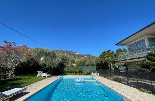 Carros House | Bas de villa avec accès piscine près de Nice Cannes Monaco