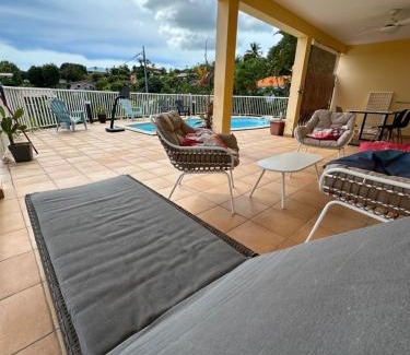 Schoelcher House | Bas de villa spacieux, proche plages et centre