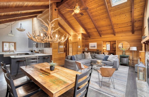 Black Butte Ranch House | Basecamp at Black Butte-FREE Lift Tickets