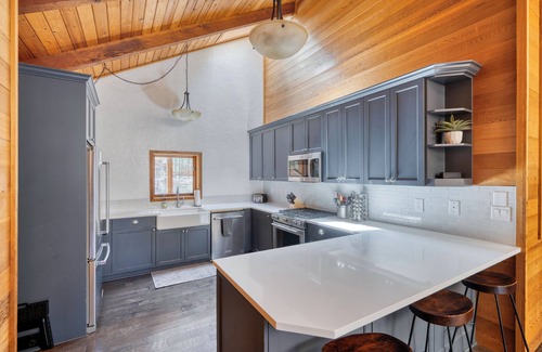 Black Butte Ranch House | Basecamp at Black Butte-FREE Lift Tickets