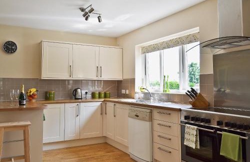 Arnold House | Baswick Steer