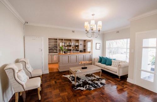 Klerksdorp House | Bateleur Guesthouse