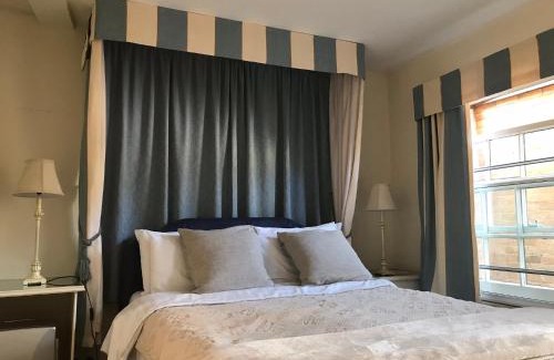 Oxford City Centre Hotel | Bath Place Hotel