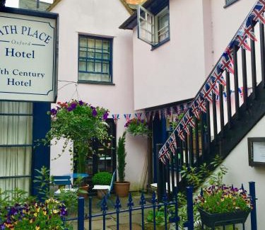 Oxford City Centre Hotel | Bath Place Hotel