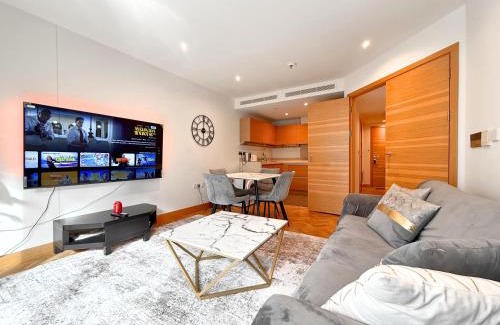 Queenstown Apartment | Battersea Power Station 2Bed 2Bath, Riverside Balcony Terrace, AC, 1000MB internet speed