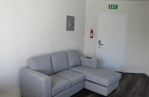 Lazaretto Apartment | BattsRock Beach Condos 301