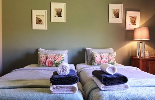 Patensie Bed & Breakfast | Baviaanskloof Lodge - Your Gateway to the Baviaanskloof