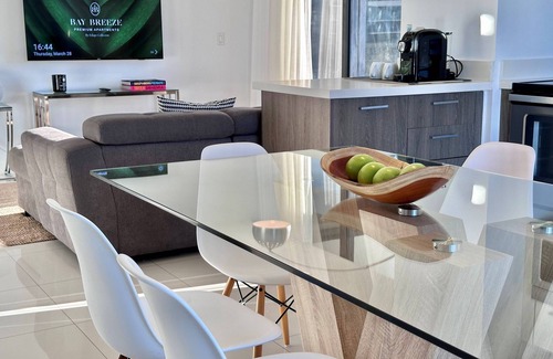 Bay Harbor Islands Apartment | Bay Breeze Premium Apartments By Eskape Collection