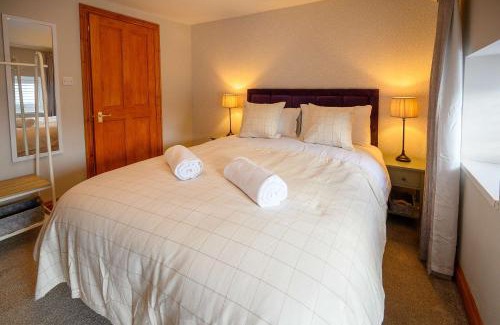 Cymmer House | Bay Tree Cottage Rhondda Valley By STAE-Homes