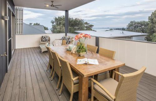 Dunsborough House | Bay View Retreat