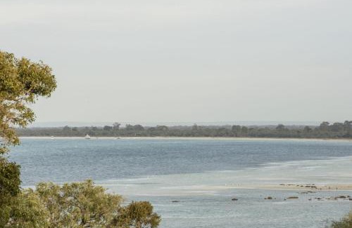 Dunsborough House | Bay View Retreat