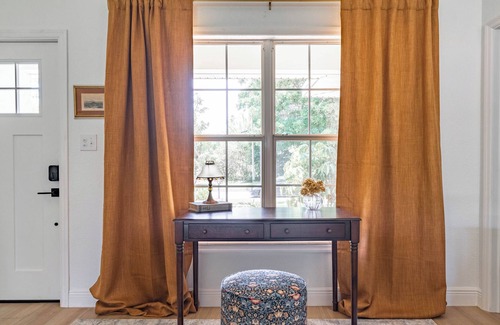 Whitfield House | BayBreeze Cottage Family-Friendly Sleeps 6-8 Near SRQ, Ringling & Beaches