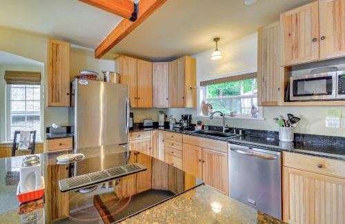 Vaughn House | Bayfront Home with Private Beach in Vaughn!