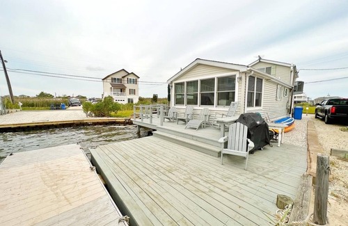 Mud City House | Bayfront House in Manahawkin near LBI - we prefer Friday to Fri weekly rentals
