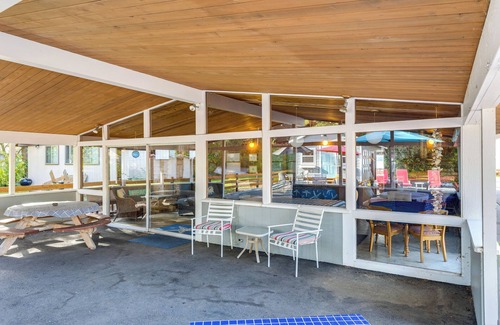 Birch Bay Cabin | Bayfront Retreat w/Private Beach in Birch Bay