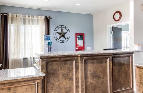 Lakeview  Jefferson County Hotel | Baymont by Wyndham Port Arthur