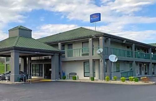 Cave City Hotel | Baymont by Wyndham Cave City