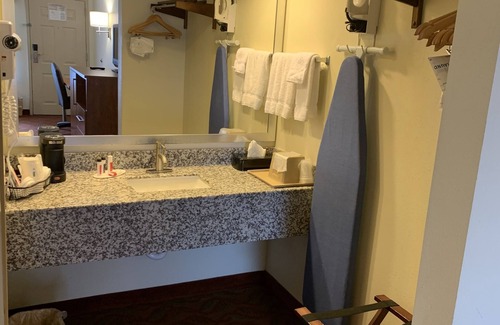 Cave City Hotel | Baymont by Wyndham Cave City