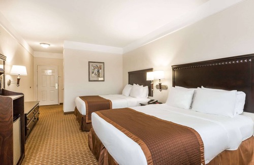 Galveston Hotel | Baymont by Wyndham Galveston